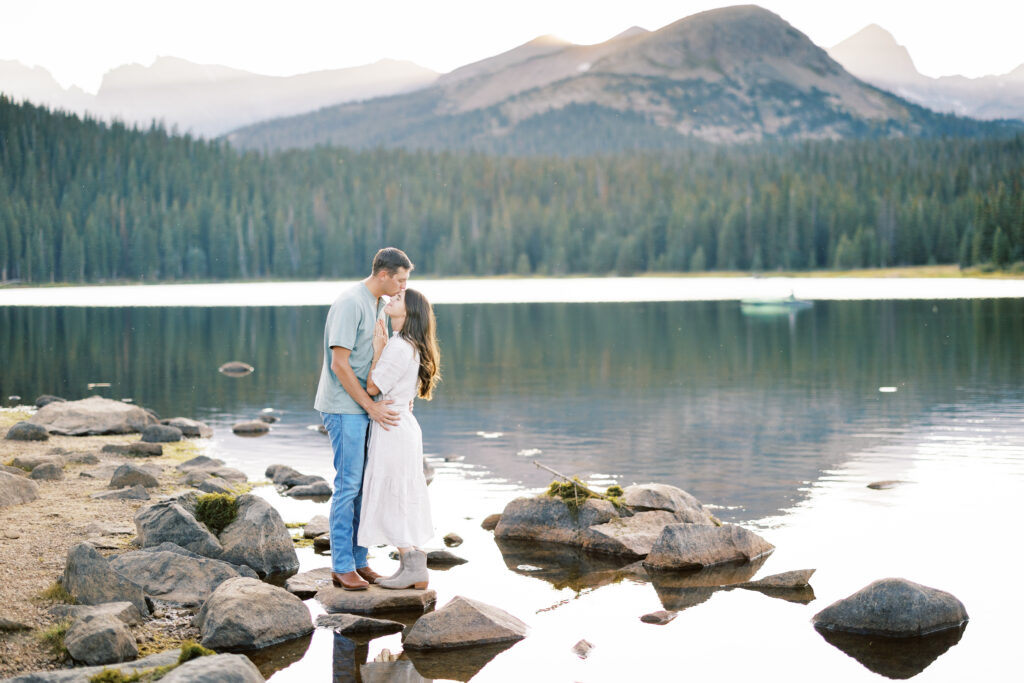 Adventurous Colorado mountain couples photography session with dog